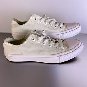 Converse Chuck Taylor All Star White Shoes Size US 6M/W8, Used Good Conditions